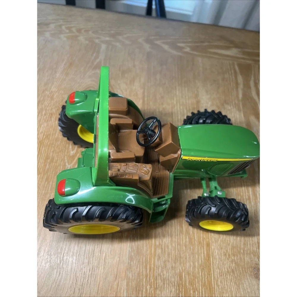 JOHN‎ DEERE TRACTOR Ertl 10